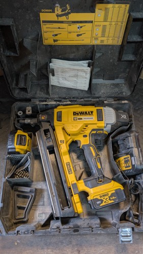 Dewalt dcn890 type - -,