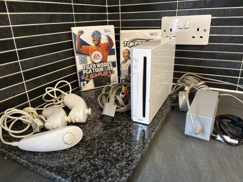 Nintendo wii white console - nintendo,