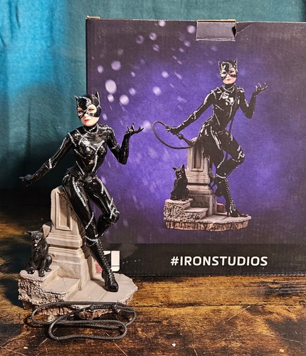Iron studios catwoman art - iron,