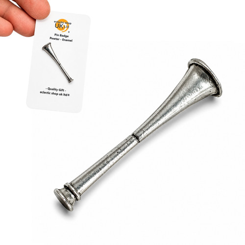 Hunting horn pin badge - horn,