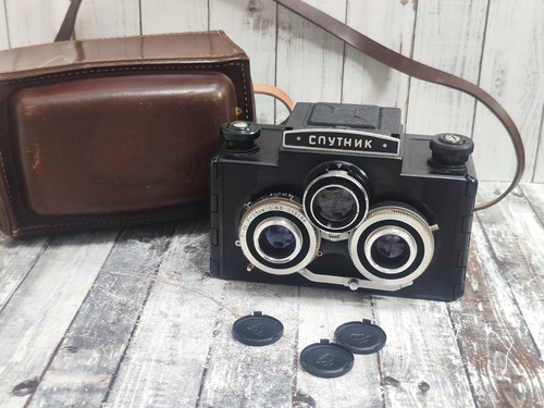 Soviet sputnik 6x6cm - sputnik, lomo