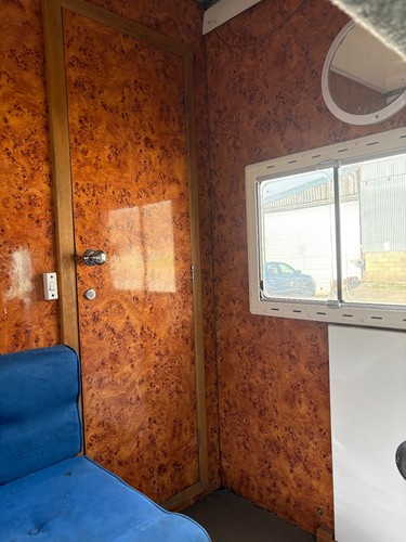 Horse lorry for - for, sale