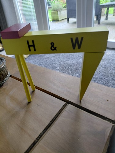 Harland and wolff crane - crane, wooden