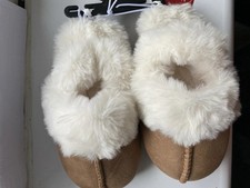 Children’s Slippers , Size 6