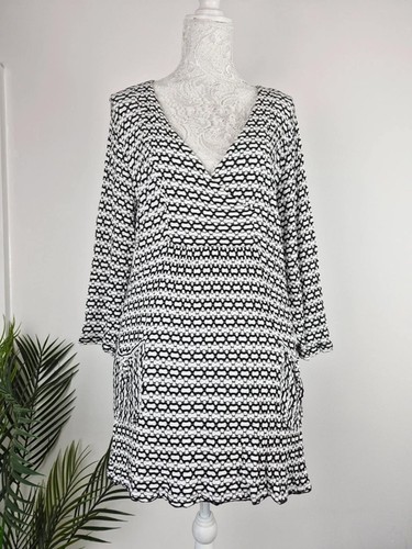 Adini black white textured - adini,