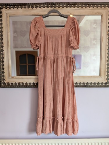 Ladies salmon pink textured