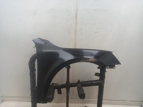 Skoda octavia right - front, wing