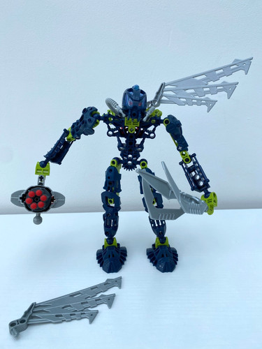 Lego bionicle 8914 looks - bionicle,