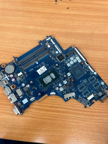 250 laptop genuine - 15.6",