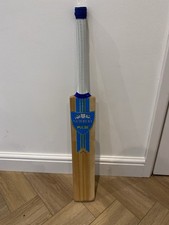 Newbury Force Size 4 Cricket