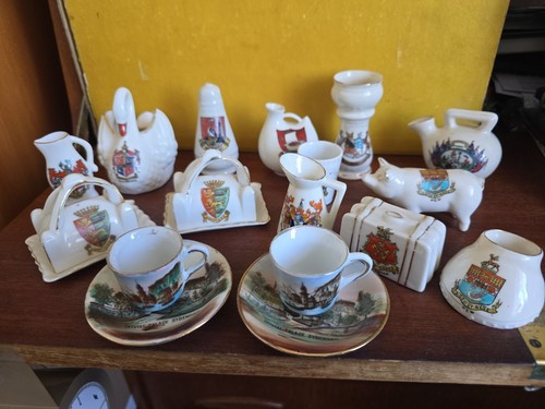 Mixed lot crested china - mixed,