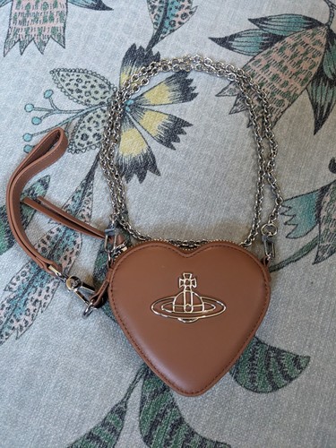 Authentic vivienne westwood - authentic,