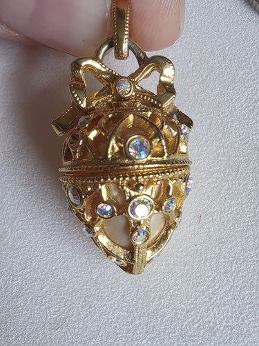 Joan rivers faberge gold tone - faberge,