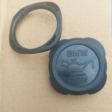 BMW E46 E53 E60 E61 E81 E82 E87 E90 E91 E92 E93 - Castrol Engine Oil Filler Cap