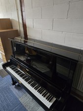 Yamaha YUA Upright Piano, Mint