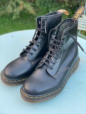 Vintage Dr Martens 1460 Made in England 8 Eye Black Boots UK 8 – Unworn AirWair