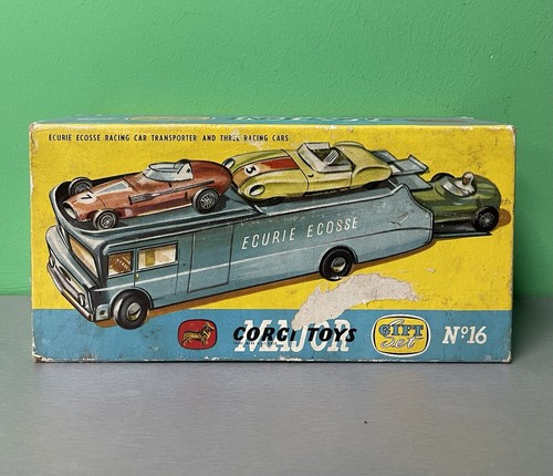 Corgi gift set ecurie - corgi, 16