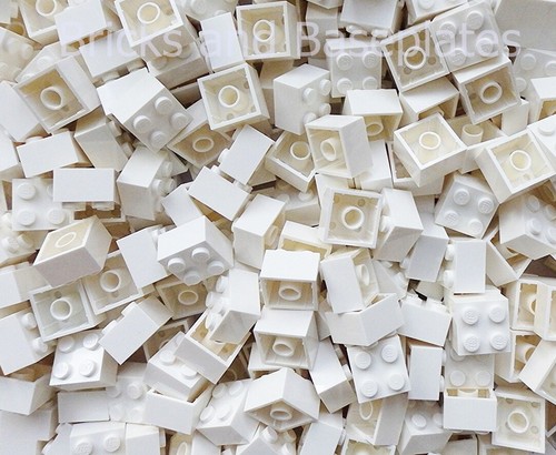 Lego bricks 500 white 2x2 - bricks,