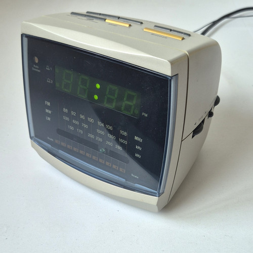 Roberts 987 digital clock - roberts,