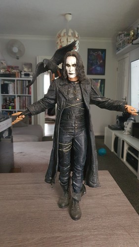 Neca the crow - 18, inch