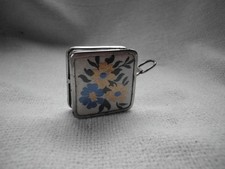 VINTAGE RETRACTABLE TAPE