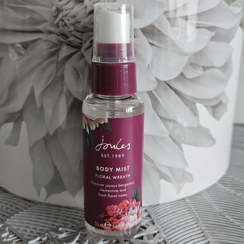 Joules floral wreath - wreath, body