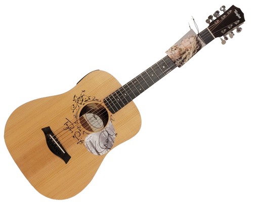 Taylor swift autographed - swift,