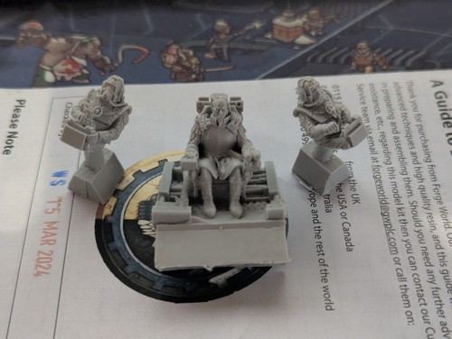 Forgeworld titan seated - forgeworld,