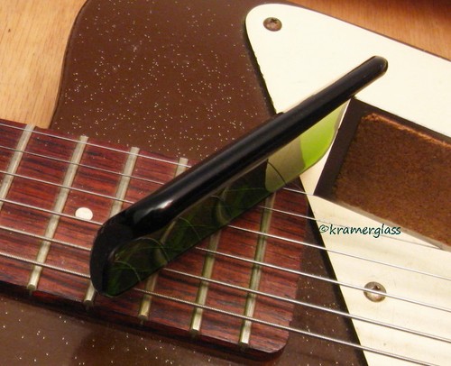 Bent glass soap bar slide - bent,