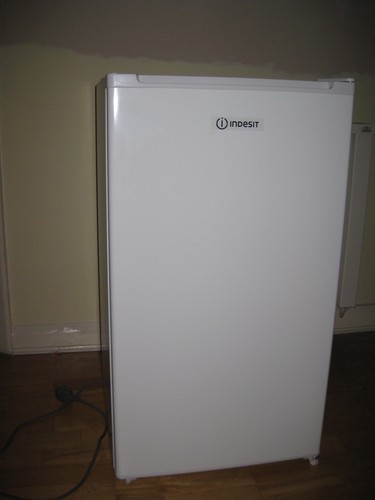 Indesit under counter - under, fridge