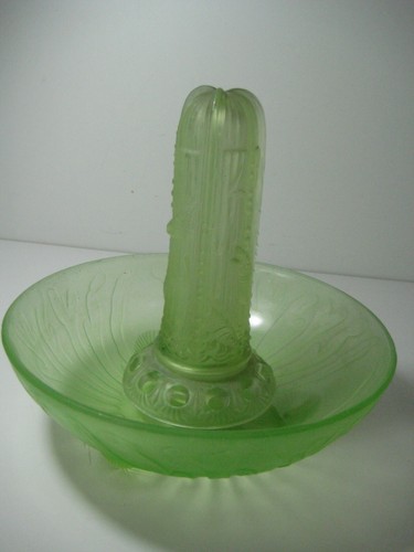 Uranium green frosted art - frosted,