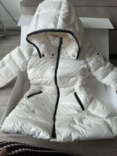 Moncler girls age coat - 10,