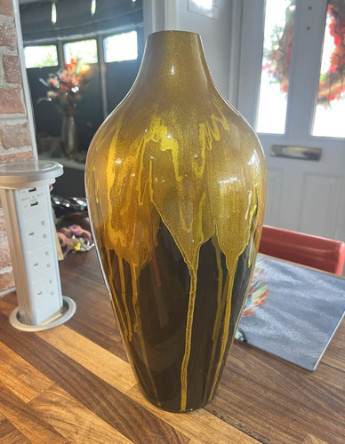 Glossy ceramic drip glaze - drip,