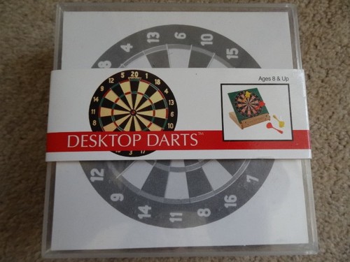 Desk top darts - -, mini