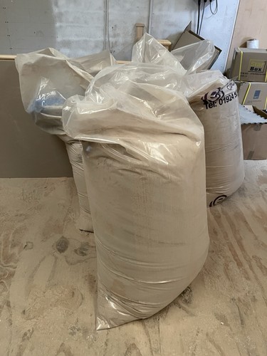 Fine saw dust - fine, bedding