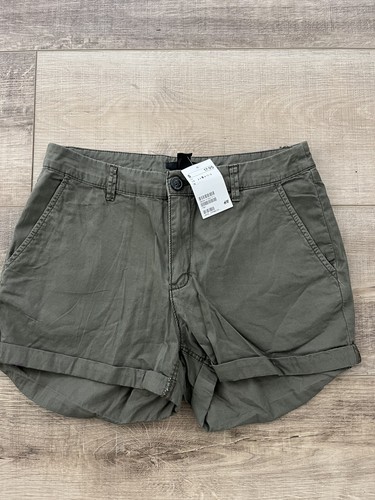 Nwt shorts olive green - nwt,