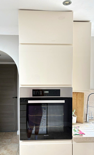 Modern gloss white 8pc kitchen - modern,