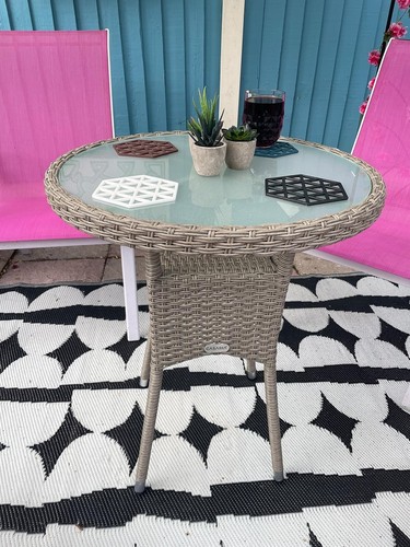 Garden rattan side table - garden, round