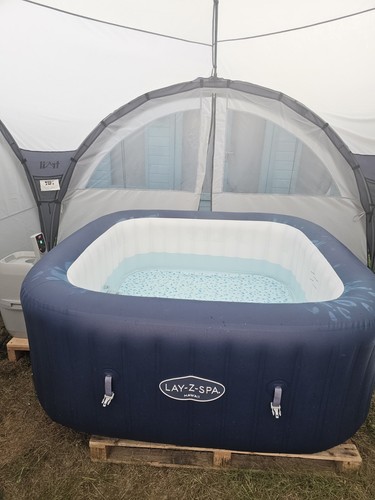 Lazy spa tub - lazy,
