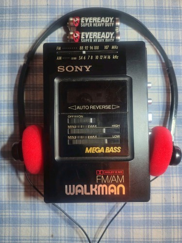 Serviced vintage sony walkman - serviced,