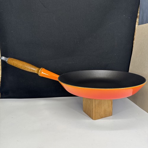 Creuset cast iron frying - le,