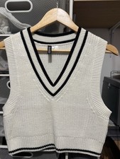 H&M DIVIDED White Knitted