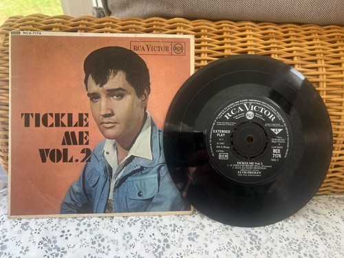 Elvis presley tickle - presley, me