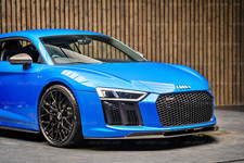 Audi v10 plus carbon - audi,