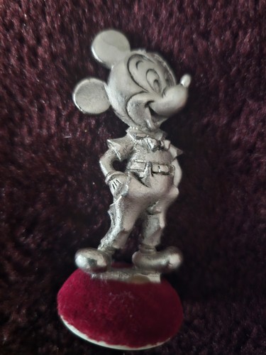 Walt disney mickey mouse - walt,