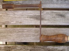 VINTAGE HANDLE FOR ORGAN GRINDER/WIND UP GRAMOPHONE OR PHONOGRAPH