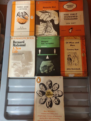 Job lot vintage penguin - job,