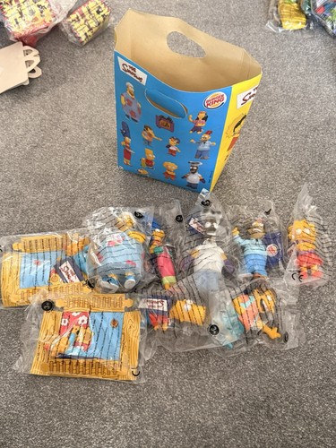 Burger king simpsons toys - burger,