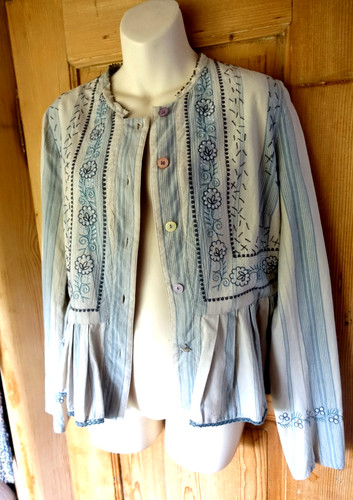 Beautiful vintage noa - vintage,