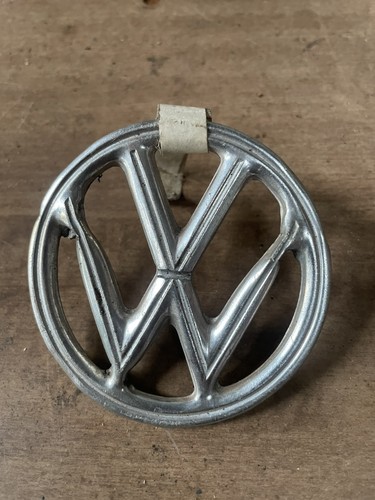 Beetle tab bonnet badge - 4,